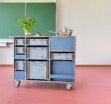 Das Foto zeigt den mobilen Kochwagen des Forums Küche. Foto: überkochen e.V.