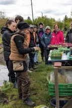 Das Foto zeigt Teilnehmende an einem Workshop im Fleetgarten